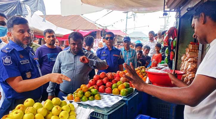 কাউখালীতে দ্রব্যমূল্য নিয়ন্ত্রণ রাখতে বাজার মনিটরিং করেন উপজেলা প্রশাসন।