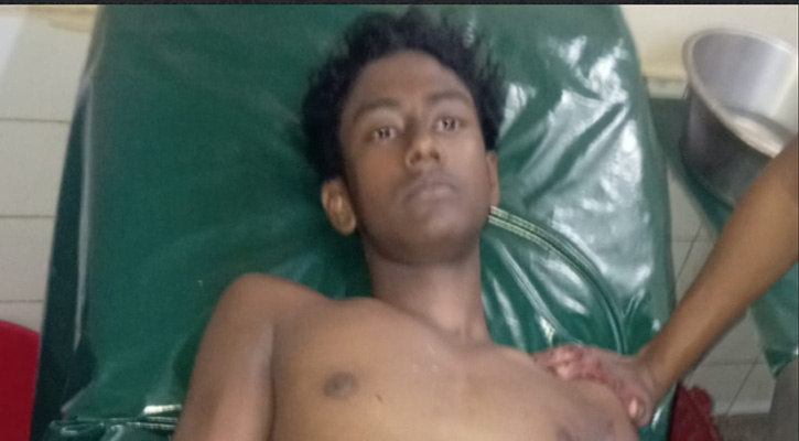 পটিয়ায় ছাত্রলীগ নেতার ছুরিকাঘাতে কলেজছাত্র গুরুতর আহত