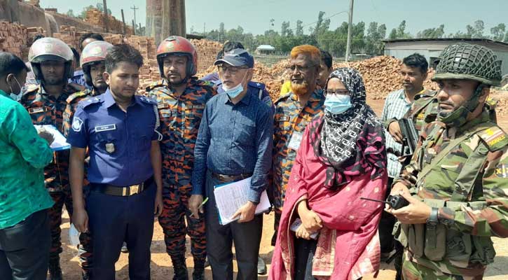বকশিগঞ্জে  চারটি  অবৈধ  ইটভাটায় ২ লক্ষ  টাকা জরিমানা