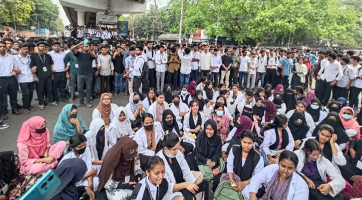 শিক্ষা উপদেষ্টার সঙ্গে পলিটেকনিক শিক্ষার্থীদের বৈঠক শুরু