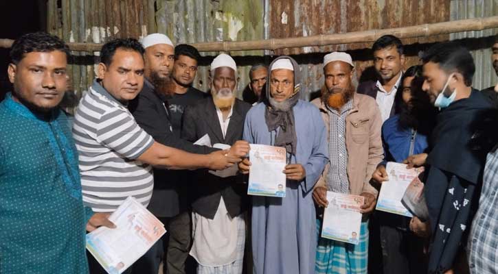 মুকসুদপুরে ইউনিয়ন বিএনপির ৩১ দফার লিফলেট রিতরণ