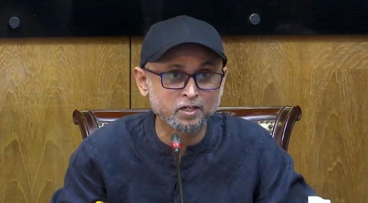 ইরেশ যাকেরের নামে মামলা ‘ডিপলি ট্রাবলিং, ডিপলি ডিস্টার্বিং’: সংস্কৃতি উপদেষ্টা
