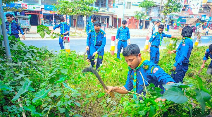 ববিতে রোভার স্কাউটের পরিচ্ছন্নতা অভিযান