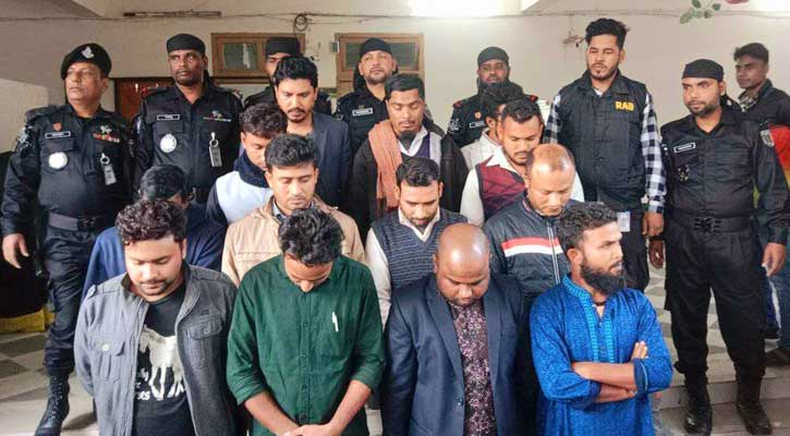 অবৈধ উপায়ে পরীক্ষা দেয়ার সময় গাইবান্ধায় র‌্যাবের হাতে গ্রেফতার ৩৫