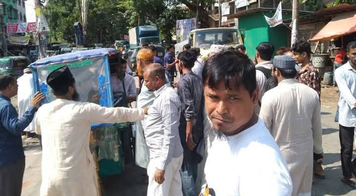 বোয়ালখালীতে রইস উদ্দিন হত্যা : বিচার দাবিতে সড়ক অবরোধ
