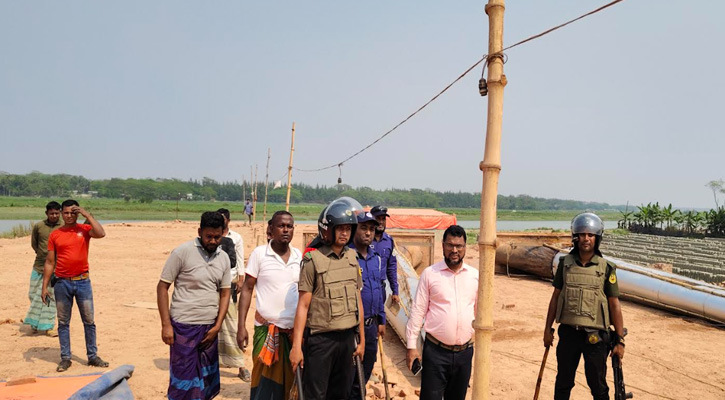 গলাচিপায় অবৈধ ইটভাটা ভেঙে গুড়িয়ে দিয়েছেন উপজেলা প্রশাসন