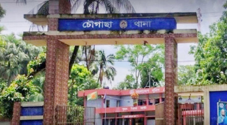 আসামি ধরতে গিয়ে স্থানীয়দের হামলা যশোরে ওসিসহ ৭ পুলিশ সদস্য আহত