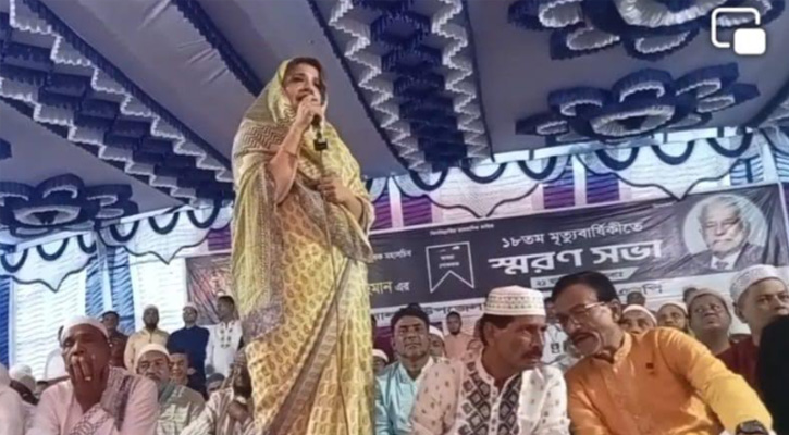 হাসিনা দেশ ছেড়ে ভারতে পালিয়েছে তবে গনতন্ত্রের নাগাল পাই নাই- শামা ওবায়েদ 