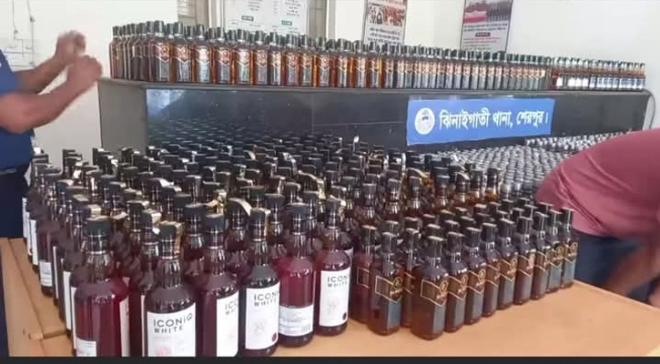 ঝিনাইগাতীতে ১৩৮৬ বোতল বিদেশি মদ জব্দ করেছে পুলিশ