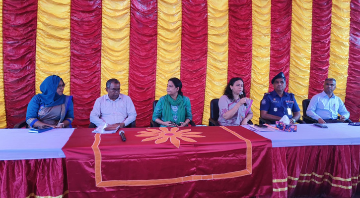 বড়াইগ্রামে বড়াল নদী পরিদর্শনে উপদেষ্টা রিজওয়ানা