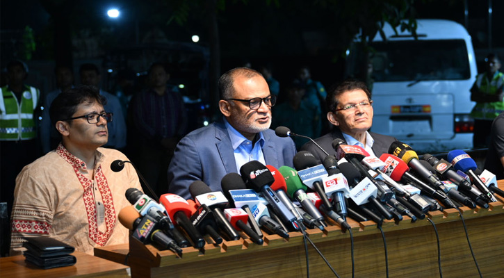 যুক্তরাষ্ট্রের সঙ্গে শুল্ক নিয়ে সরাসরি যোগাযোগ করবেন প্রধান উপদেষ্টা