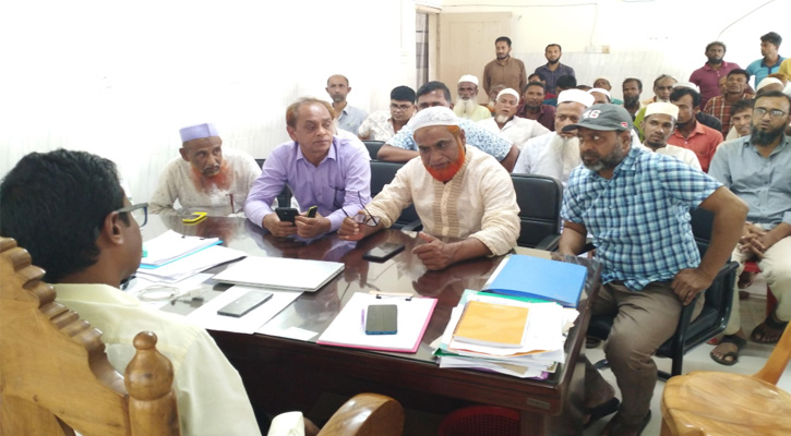 মধ্যনগরে পরিক্ষা কেন্দ্র স্থাপনে দুই পক্ষ দফায় দফায় ইউএনও অফিসে আলোচনা