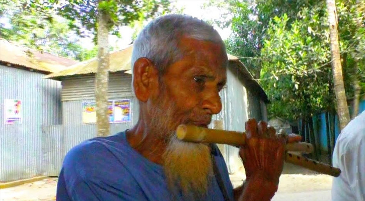 ৬১ বছর ধরে বাঁশির সুরেই চলে নিজাম উদ্দিনের সংসার