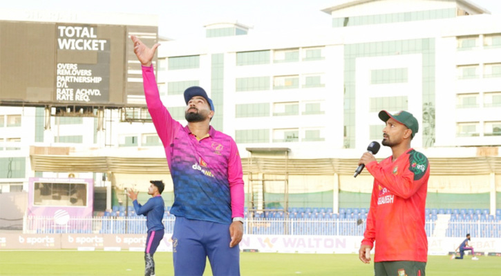 আরব আমিরাতের বিপক্ষে টস হেরে ব্যাটিংয়ে বাংলাদেশ