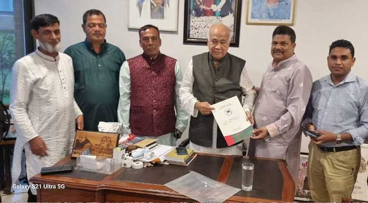 চট্টগ্রাম-৩ সন্দ্বীপ আসনের মনোনয়ন ফরম জমা দিলেন মাহফুজুর রহমান মিতা