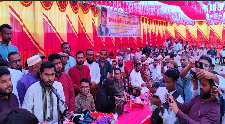 মেধাবী শিক্ষার্থীদের রাজনৈতিক মাঠে সুযোগ করে দিতে হবে, গলাচিপায় ভিপি নুর