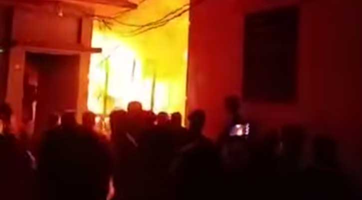 বোয়ালখালীতে আগুনে পুড়েল ৫ বসতঘর