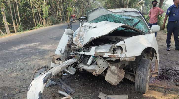 নাটোরের প্রাইভেটকার নিয়ন্ত্রন হারিয়ে গাছের সাথে ধাক্বা, বাবা মেয়ে নিহত আহত ২