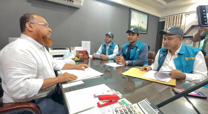 শেরপুর বিআরটিএ অফিসে দুদক’র অভিযান