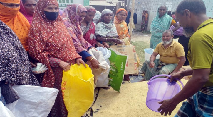 কাশিয়ানীতে খাদ্যগুদাম থেকে ‘খাবার অযোগ্য’ চাল সরবরাহ