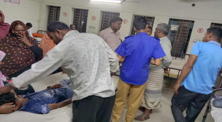 মান্দায় গণিত ক্লাসে শিক্ষকের ভুল ধরায় শিক্ষার্থীকে মারপিট
