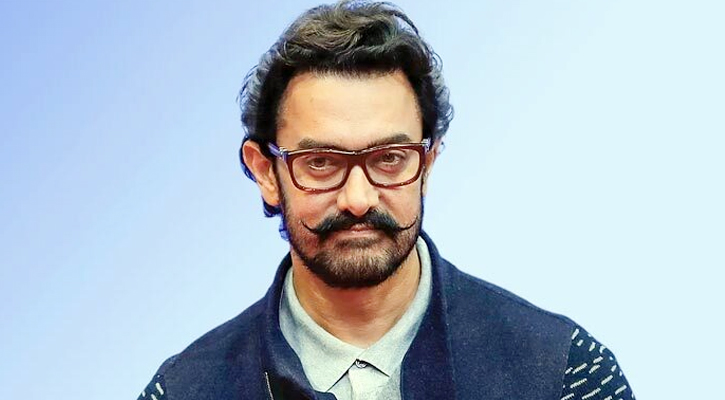 আমিরের নতুন প্রেমিকা গৌরীও কি বলিউডের সঙ্গে যুক্ত?
