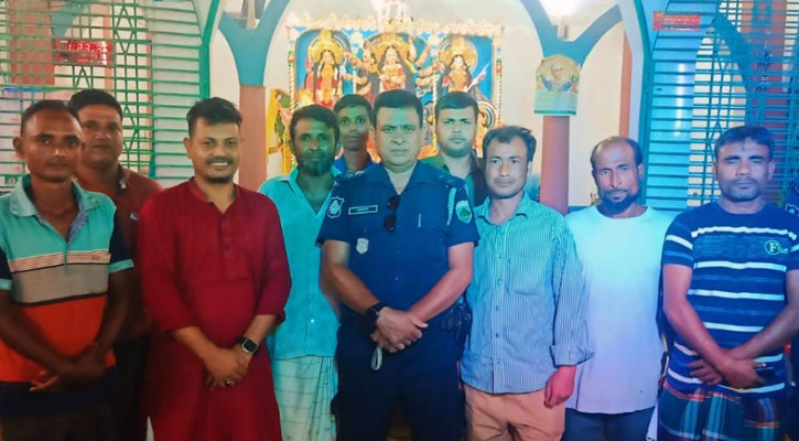 আত্রাইয়ে পূজা মন্ডপ পরিদর্শন করেন যুবদল
