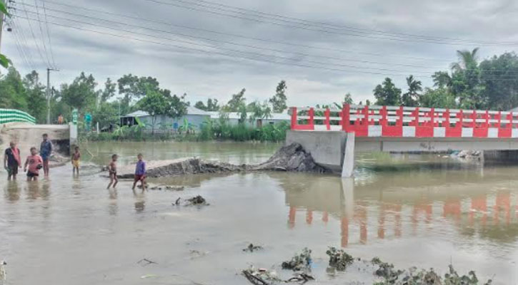 পরিকল্পনায় ত্রুটি, কাজে আসছে না দেড় কোটি টাকার দুই সেতু