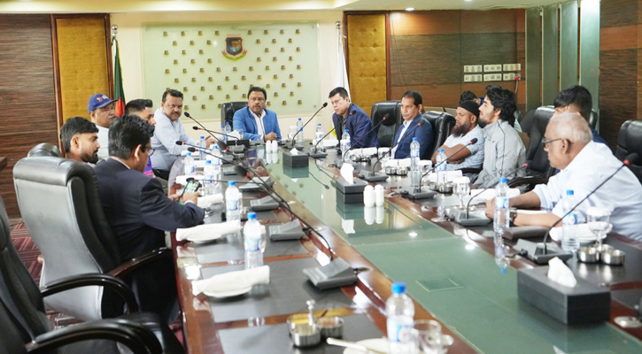 সাবেক অধিনায়কদের সঙ্গে বৈঠক, যে সব বিষয়ে আলোচনা হয়েছে বিসিবি সভাপতির
