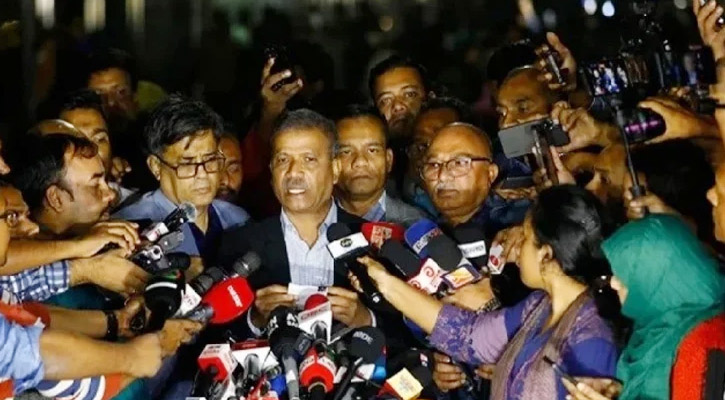 একটি দলের ব্যর্থতার জন্য ৭১ এর স্বপ্ন নষ্ট হতে বসেছিল: আসিফ নজরুল