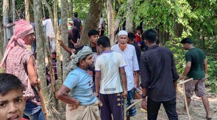 নড়াইলে ক্রিকেট খেলাকে কেন্দ্র করে দুই পক্ষের সংঘর্ষ আহত ১৫