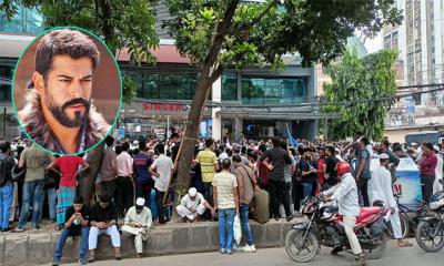 গুলশানের রাস্তায় কুরুলুস উসমানের অভিনেতা, ভক্তদের ভিড়