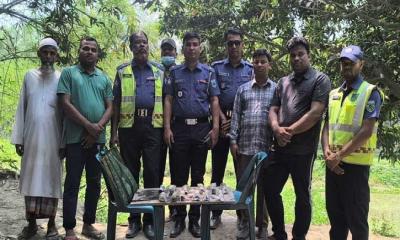 সলঙ্গায় পরিত্যক্ত অবস্থায় ১২টি টিয়ার সেল উদ্ধার