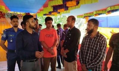 সরকারি ও ব্যক্তিগত রাস্তা দখলের প্রতিবাদ করায় মিথ্যা মামলা, নাসিরনগরে শিক্ষকের সংবাদ সম্মেলন
