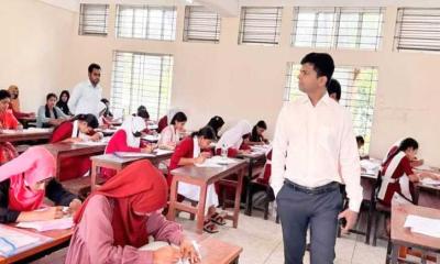 মোল্লাহাটে সুশৃংখল পরিবেশে এসএসসি পরীক্ষা শুরু