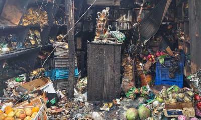গলাচিপায় ভয়াবহ অগ্নিকাণ্ডে ১০ দোকান পুড়ে ছাই, ক্ষতি প্রায় অর্ধকোটি টাকা