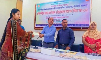 সরিষাবাড়ীতে নারী উদ্যোক্তাদের প্রশিক্ষণ ও ভাতার চেক বিতরণ