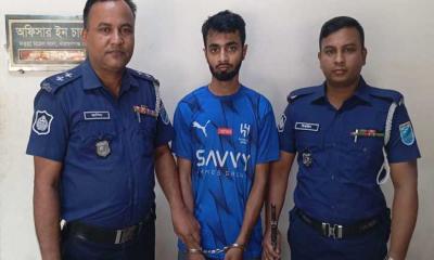 ফতুল্লায় পাভেল হত্যা মামলার প্রধান আসামি কবুতর বাবু গ্ৰেফতার