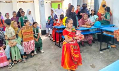 নলছিটি পাবলিক লাইব্রেরিতে সাংস্কৃতিক প্রতিভার বিকাশের উৎসব