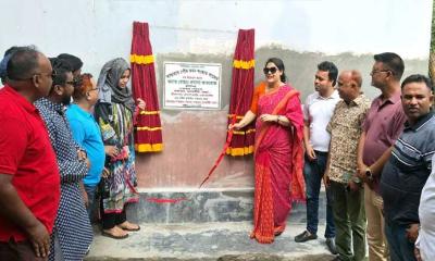 সান্তাহার পৌর ভবনসহ একাধিক উন্নয়ন কাজের উদ্বোধন