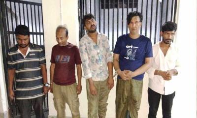 ভৈরবে ডাকাতি প্রস্তুতিকালে সেনাবাহিনীর হাতে ৫ ডাকাত আটক