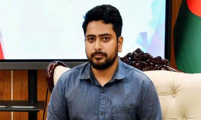 শহীদ পরিবারের চাকরি কোটা হিসেবে যুক্ত হবে না-  তথ্য উপদেষ্টা