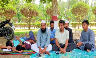 কুয়েট উপাচার্যের পদত্যাগের দাবিতে ইবি সমন্বয়কের অনশন