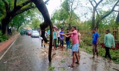 রাঙ্গুনিয়া ঝড়ে ব্যাপক ক্ষয়-ক্ষতি