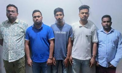 চারুশিল্পীর বাড়িতে আগুন: যুবলীগ-ছাত্রলীগের পাঁচ নেতা গ্রেফতার