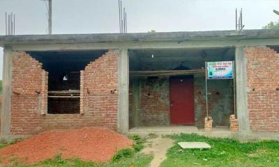 টাকার অভাবে মসজিদ নির্মাণের কাজ বন্ধ, সহায়তা কামনা