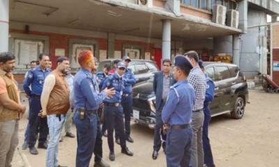 আশুলিয়ায় বন্ধ আরএমজি কারখানায় ডাকাতি, মালামাল লুট