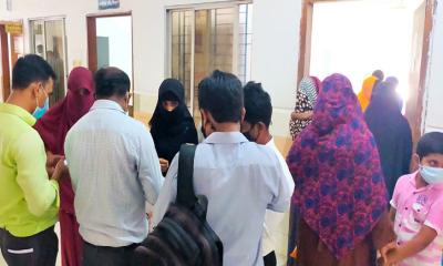 চিকিৎসকদের কাছে আর সরাসরি যেতে পারবে না ওষুধ কোম্পানির প্রতিনিধি