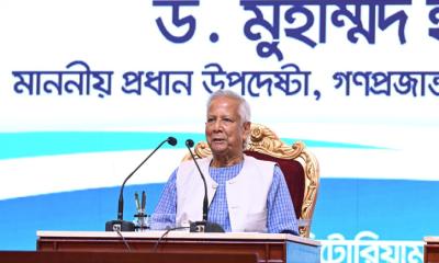 নির্বাচনের আগের সময়টা কঠিন, পুলিশকে সজাগ থাকতে হবে: প্রধান উপদেষ্টা