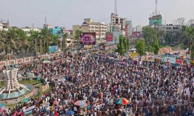 ফিলিস্তিনে গণহত্যা বন্ধের দাবিতে খুলনায় হাজারও জনতার অবস্থান